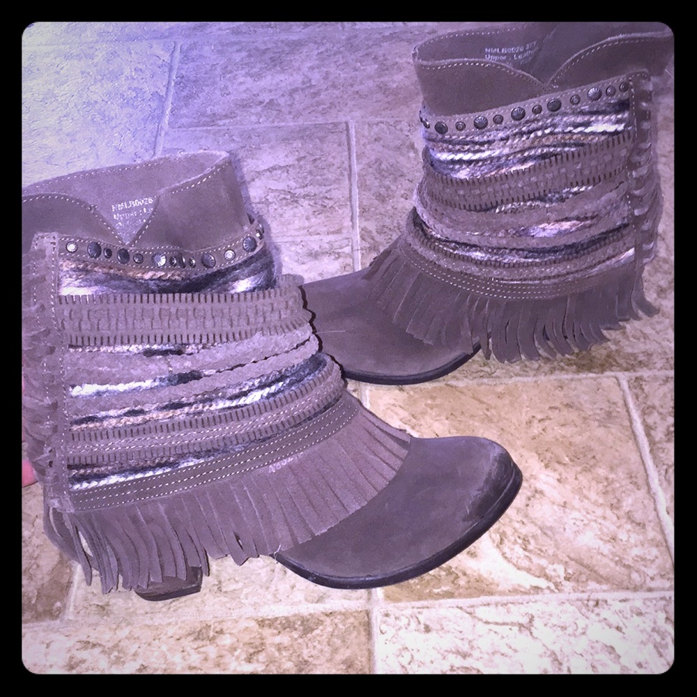 Fringe booties!